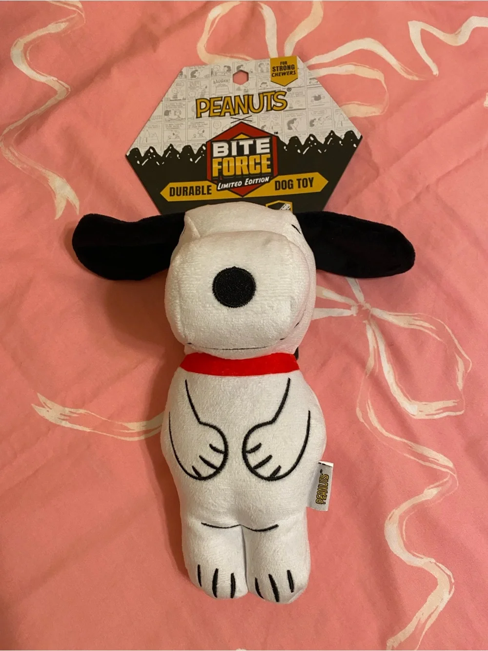 Peanuts Snoopy Plush Dog Toy - White & Black